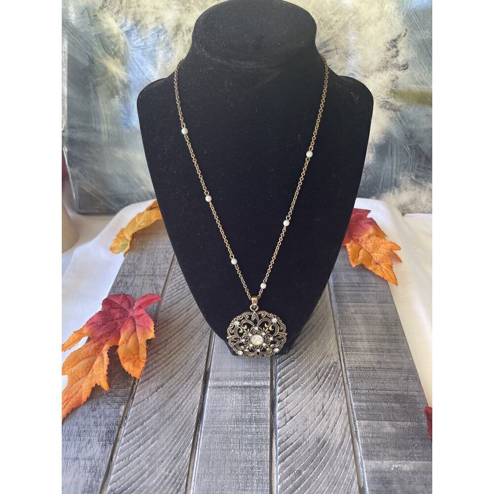 VTG SVEN Gold Tone Rhinestone Pearl Intricate Deco Inspired Medallion Necklace